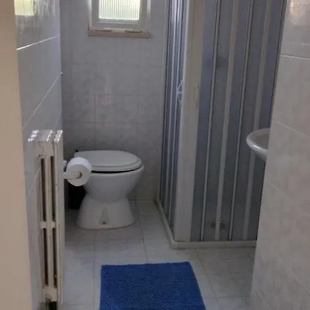 بيت للعطل Casa Vacanze Laura أودجانو لا كييزا